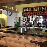 Lyndawn Hotel